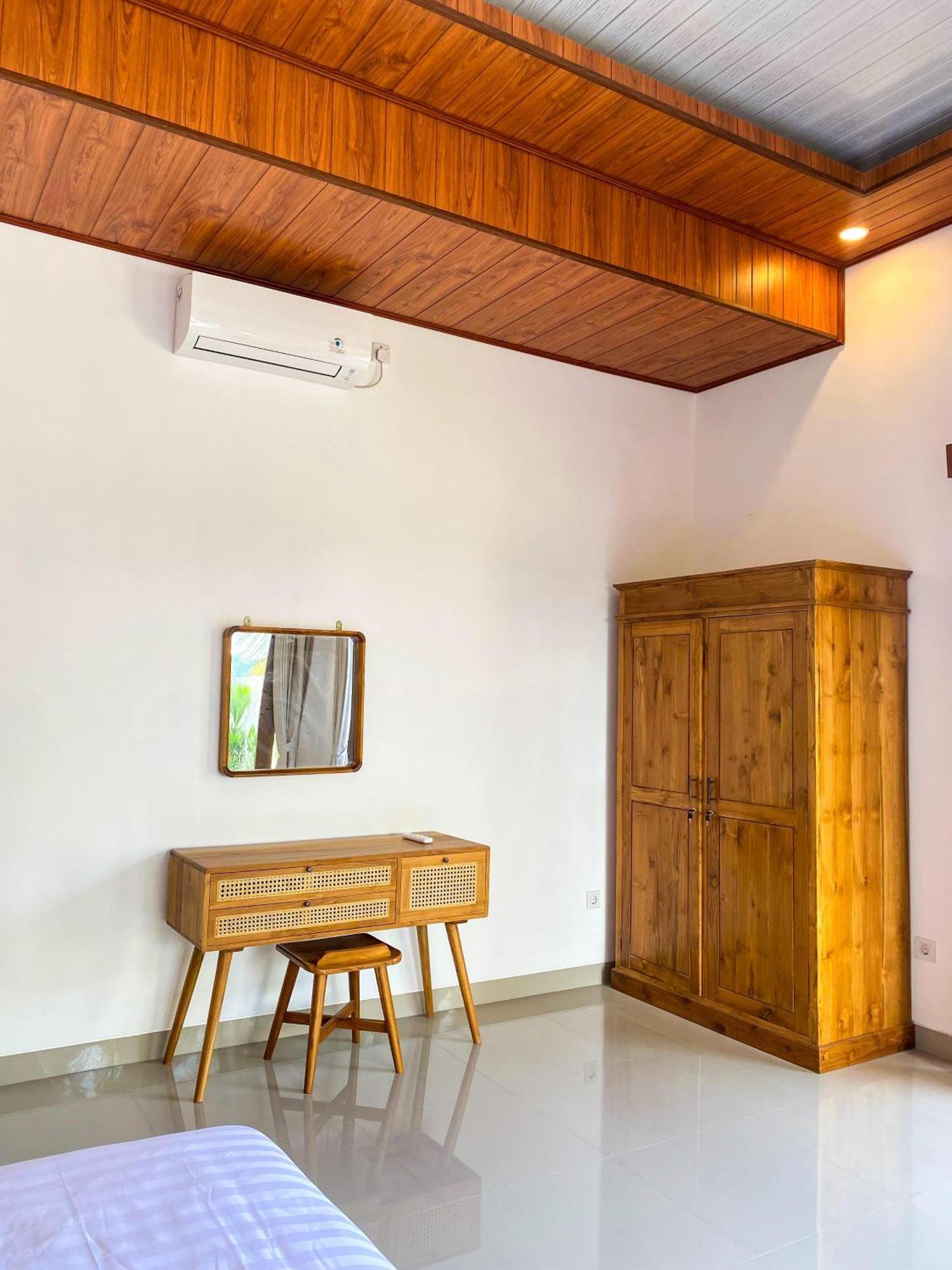 Obah 2 Bedroom Brand New Private Holiday home Ubud (Bali)