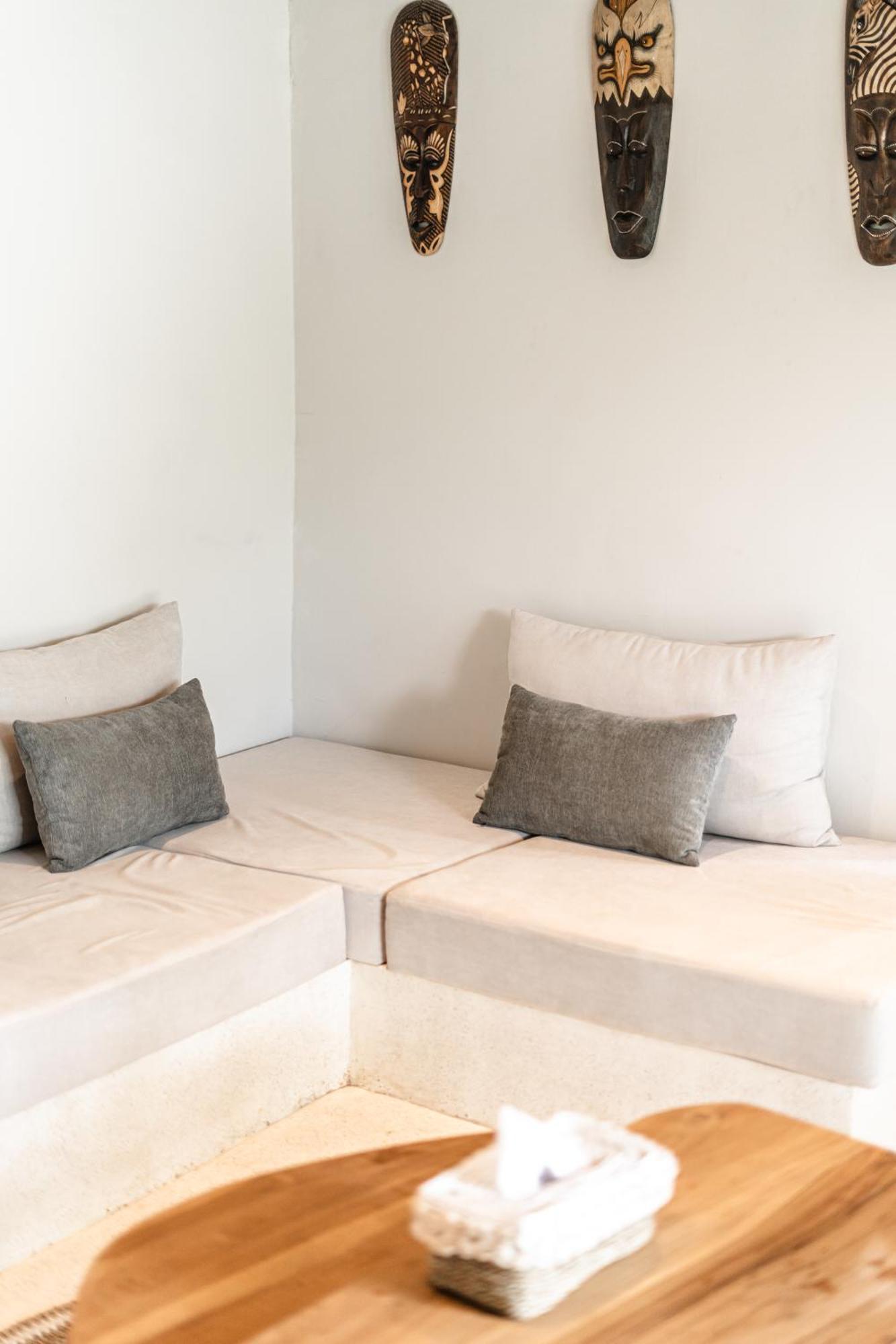 Hotel Sarang Apartments By Evdekimi - Rice Field Escape With Yoga Lounge, Lush Garden - Long Stay Extras Ubud (Bali)