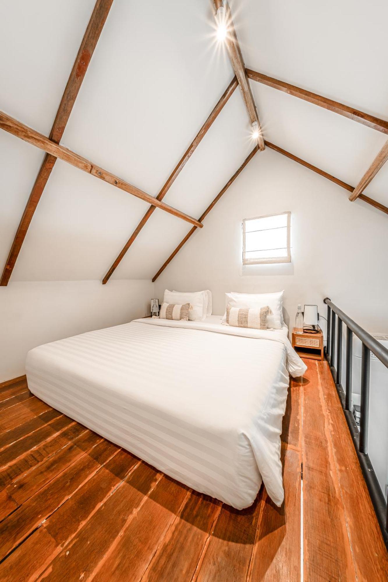 Sarang Apartments By Evdekimi - Rice Field Escape With Yoga Lounge, Lush Garden - Long Stay Extras Hotel
