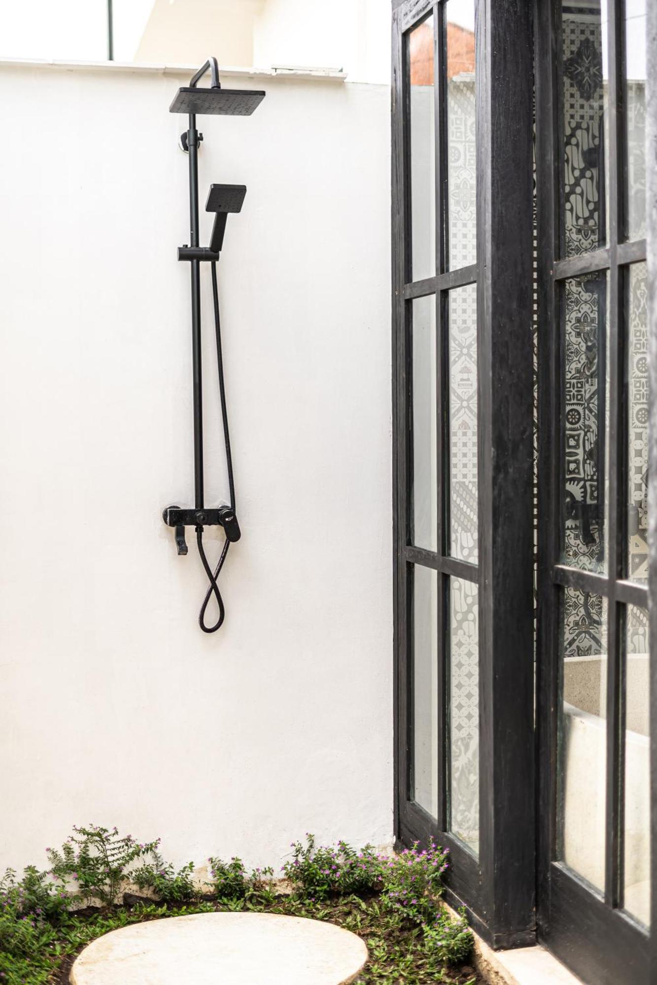 Sarang Apartments By Evdekimi - Rice Field Escape With Yoga Lounge, Lush Garden - Long Stay Extras
