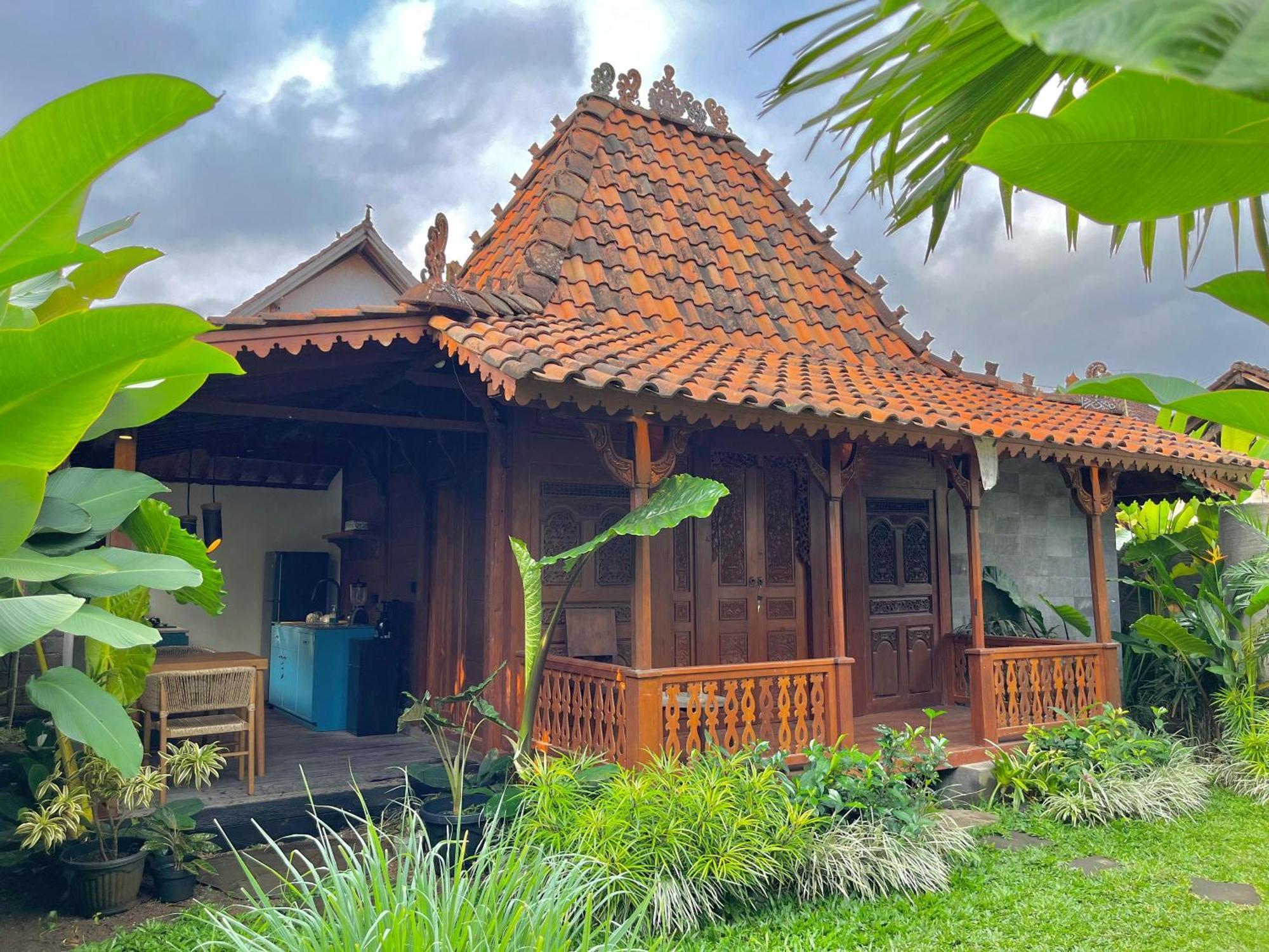 Kaiwatu House