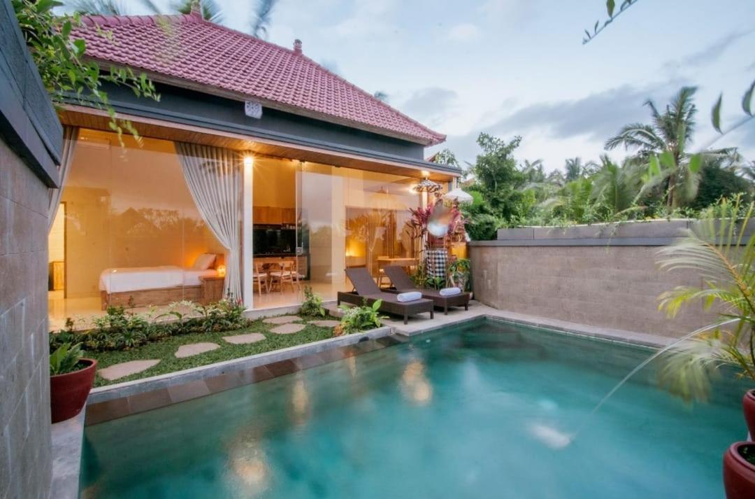 Mb Villa *