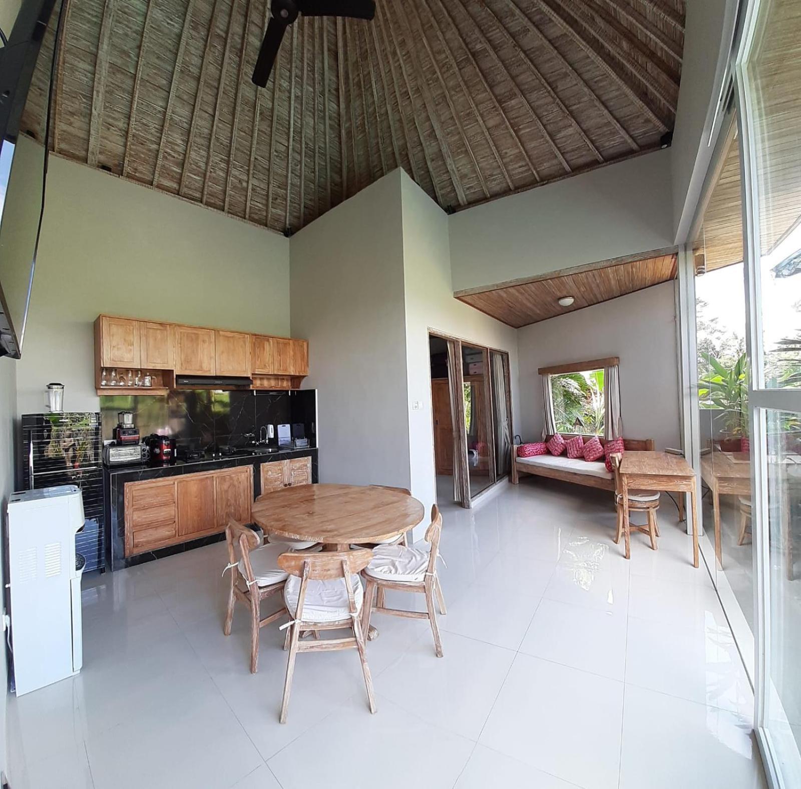 Mb Ubud (Bali)