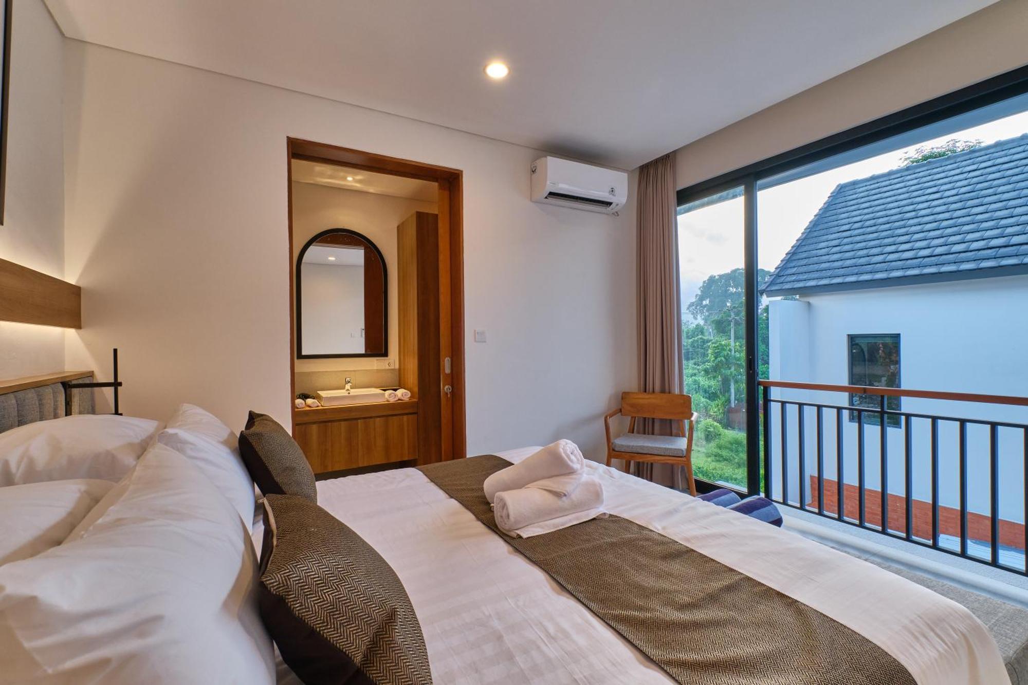 Brand New! 3br Modern Private In South Villa Ubud (Bali)