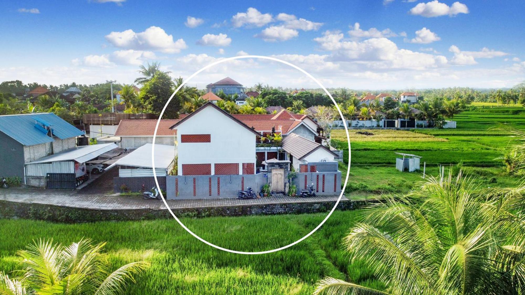 White Blue House 2 - Pvt Room, Shared Pool&kitchen * Ubud (Bali)