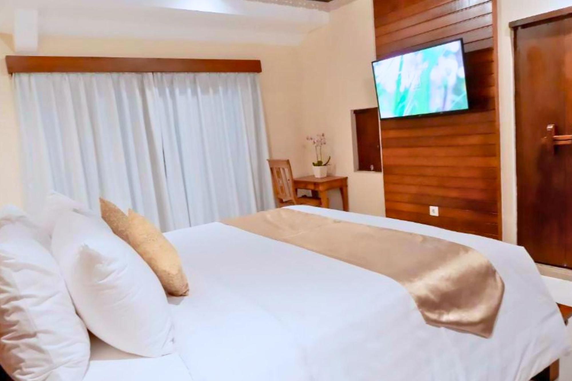 Dersik 1 Bedroom Superior Balinese Style Ju36 *
