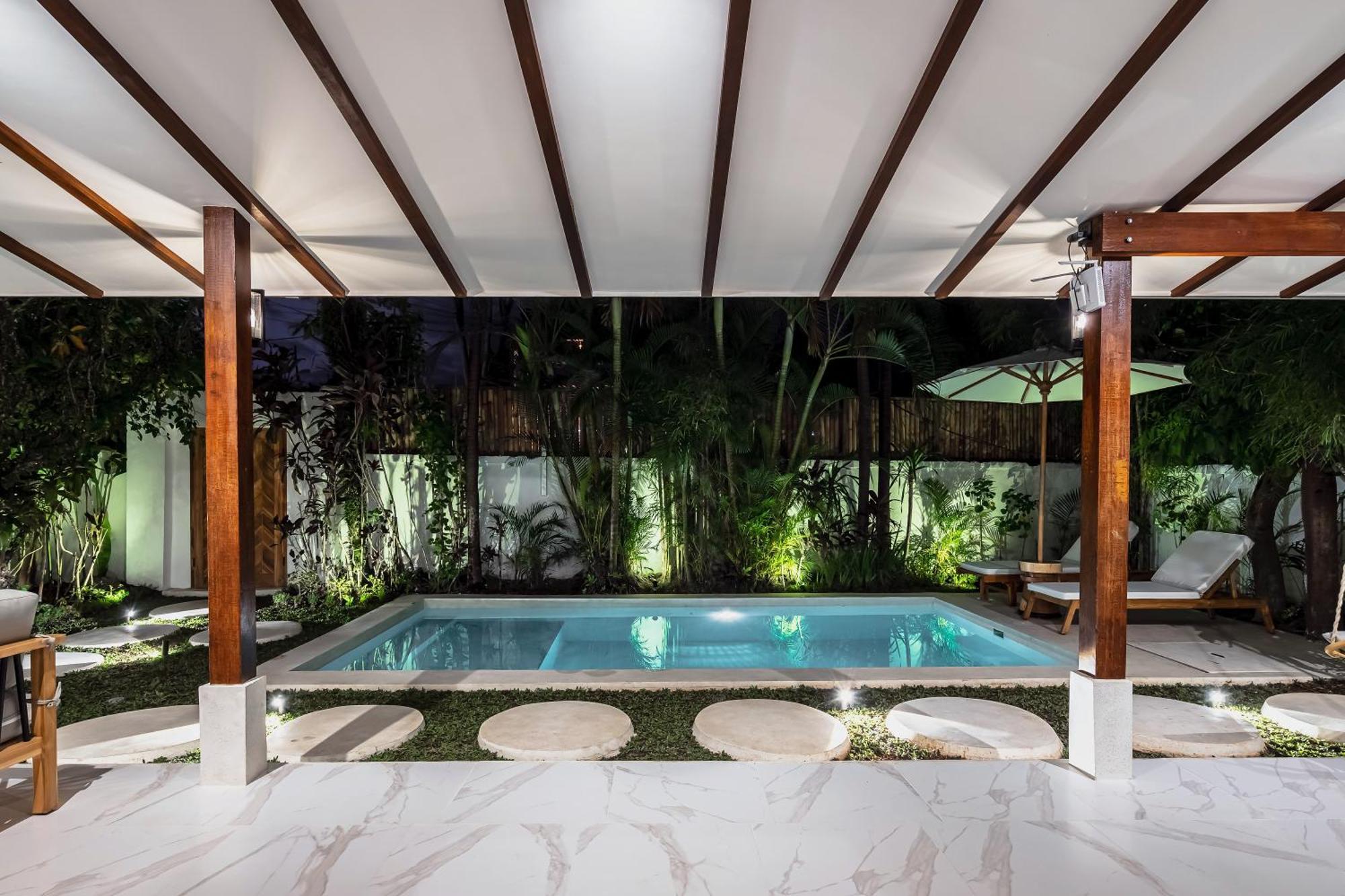 Villa Blue Wave Luxury 3 Bedroom & Private Pool