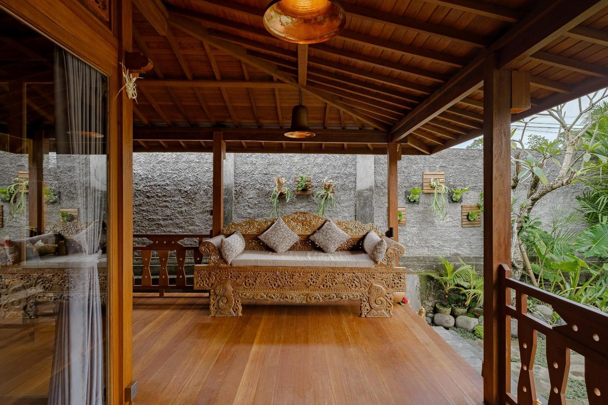 Ithaca * Ubud