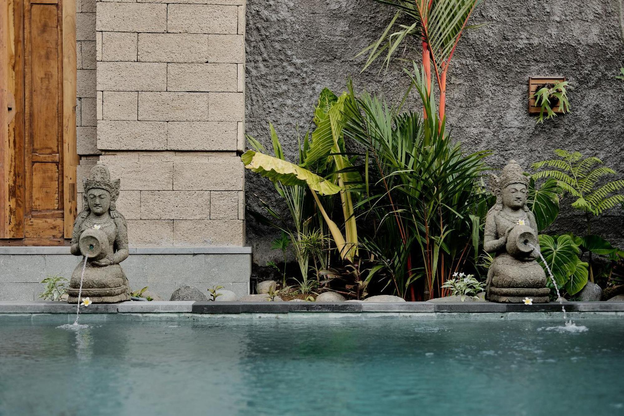Ithaca Villa *