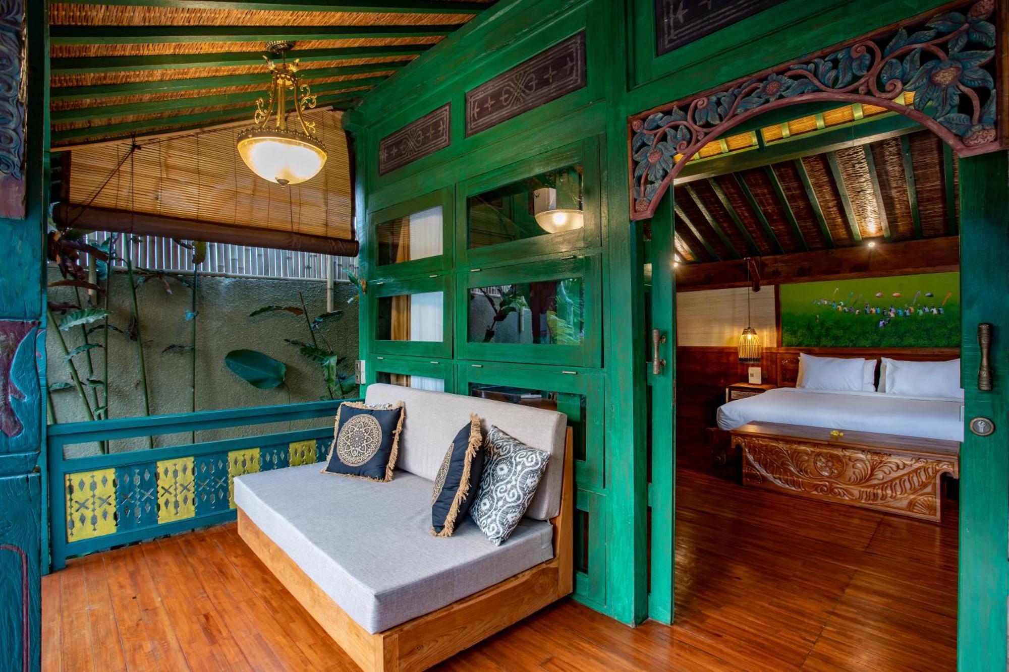 Arya Arkananta & Hotel