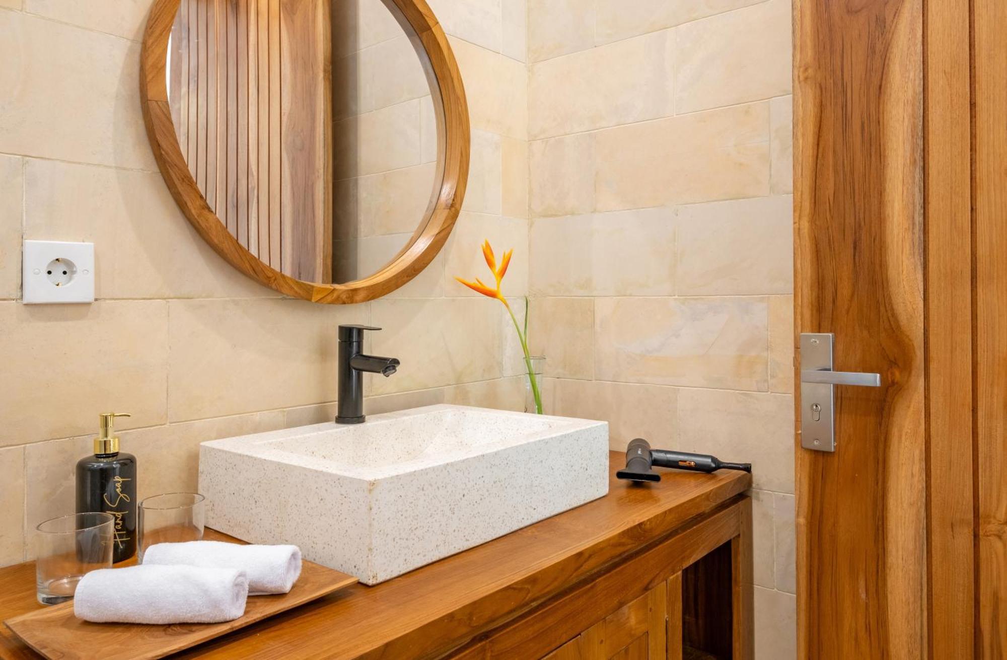 D' Radja - Luxury 4br Private Pool Sanctuary