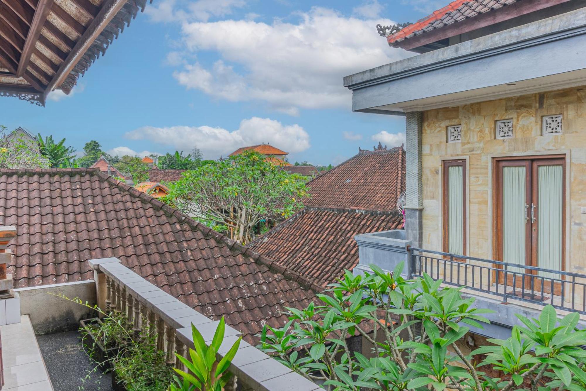 Wisma tamu Artha Dewata 2*
