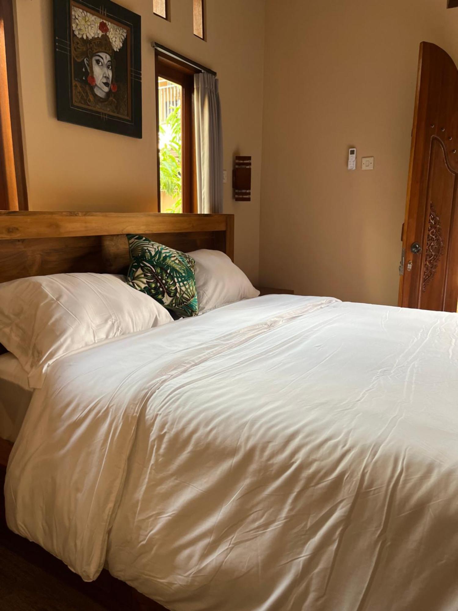 Ananda House