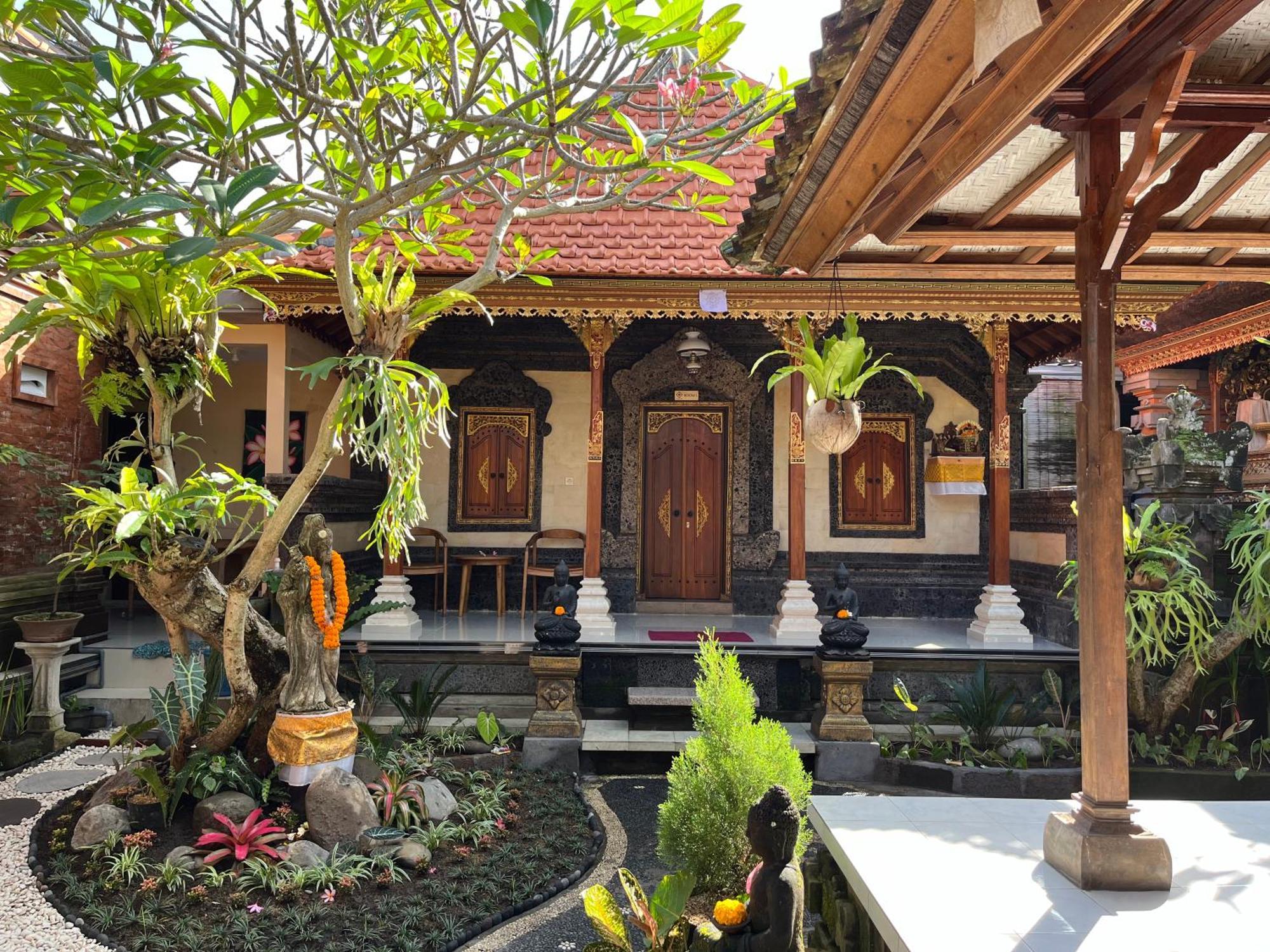 Ananda House