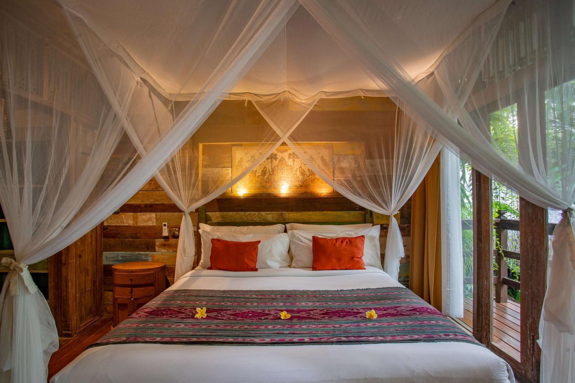 Aryaswara Campo de férias 3*