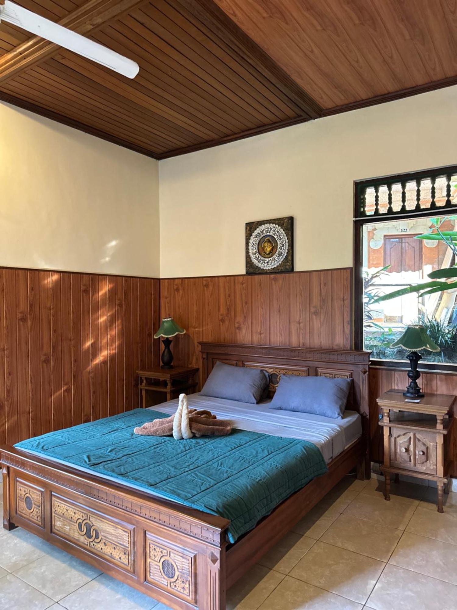 Tempat Tidur & Sarapan Kajeng 2*