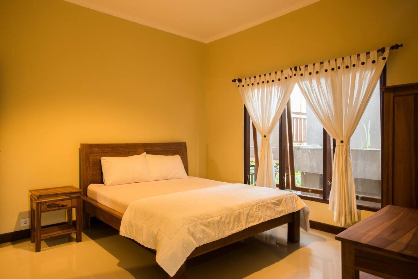 3bdr Compact Budget House - A Big And Light One Villa Ubud (Bali)