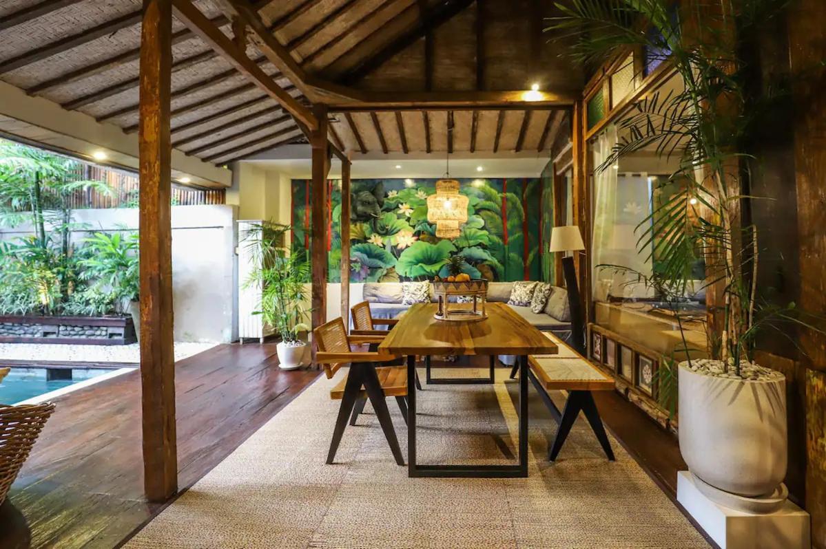 Villa Nicely-decorated Compact With Plunge Pool