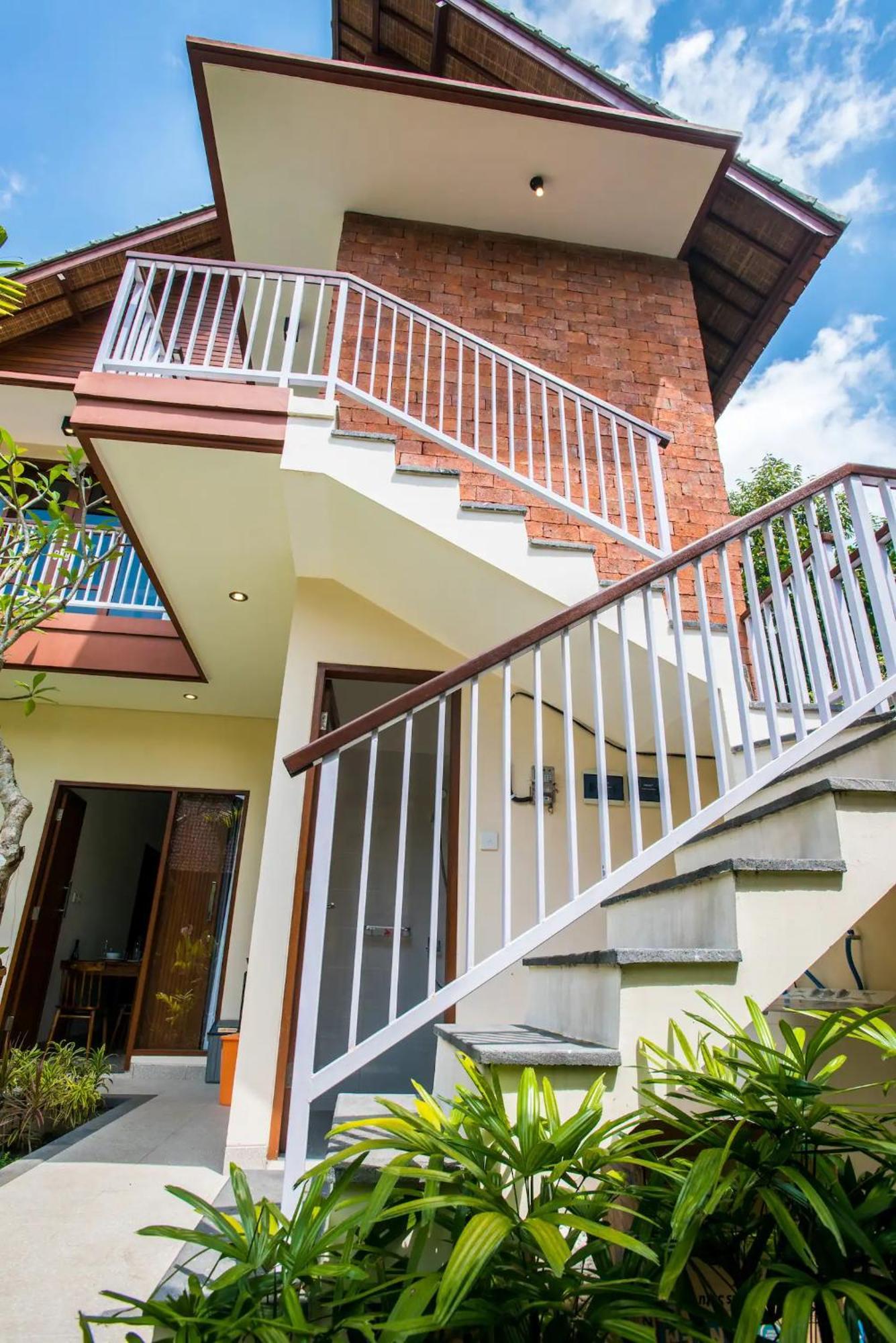 Compact Magic 2-floor 4bdr House With Yoga Terrace *