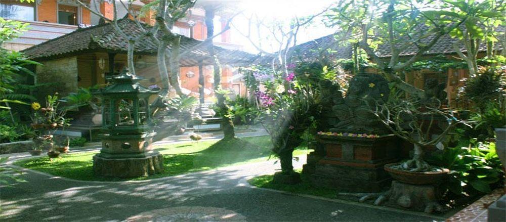 Wisma tamu Teba House *
