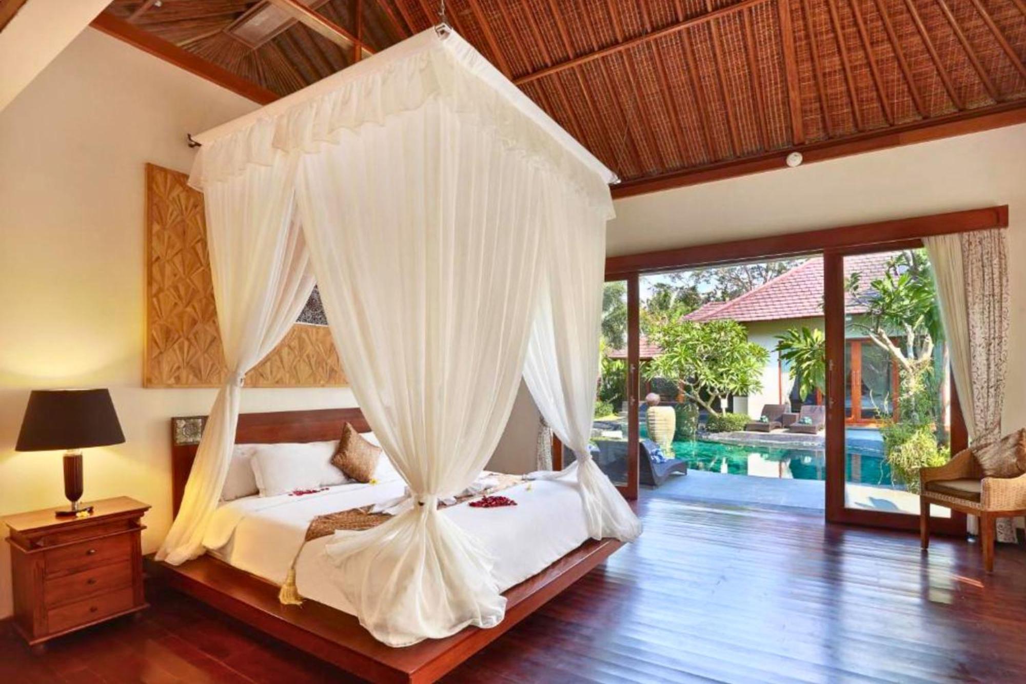 Entire 2br Private Pool Zn53 *
