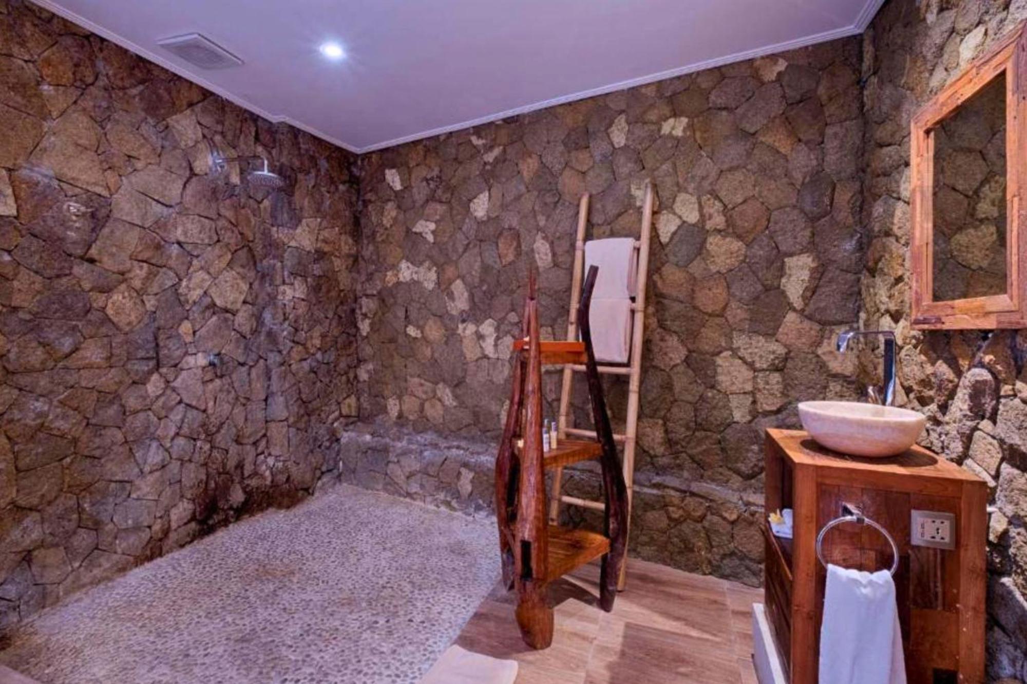 Villa Ranjana 4 Bedroom Private Pool Zn82