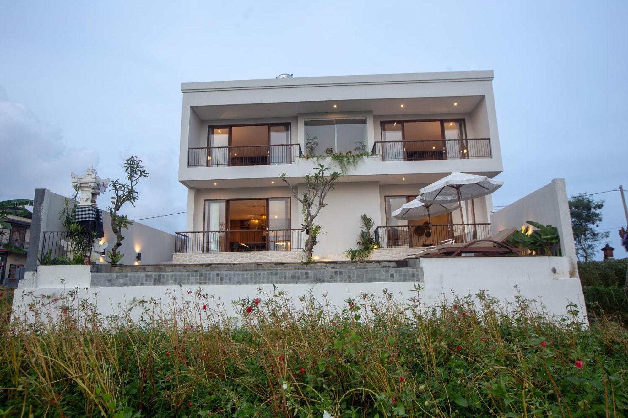 Villa Momo