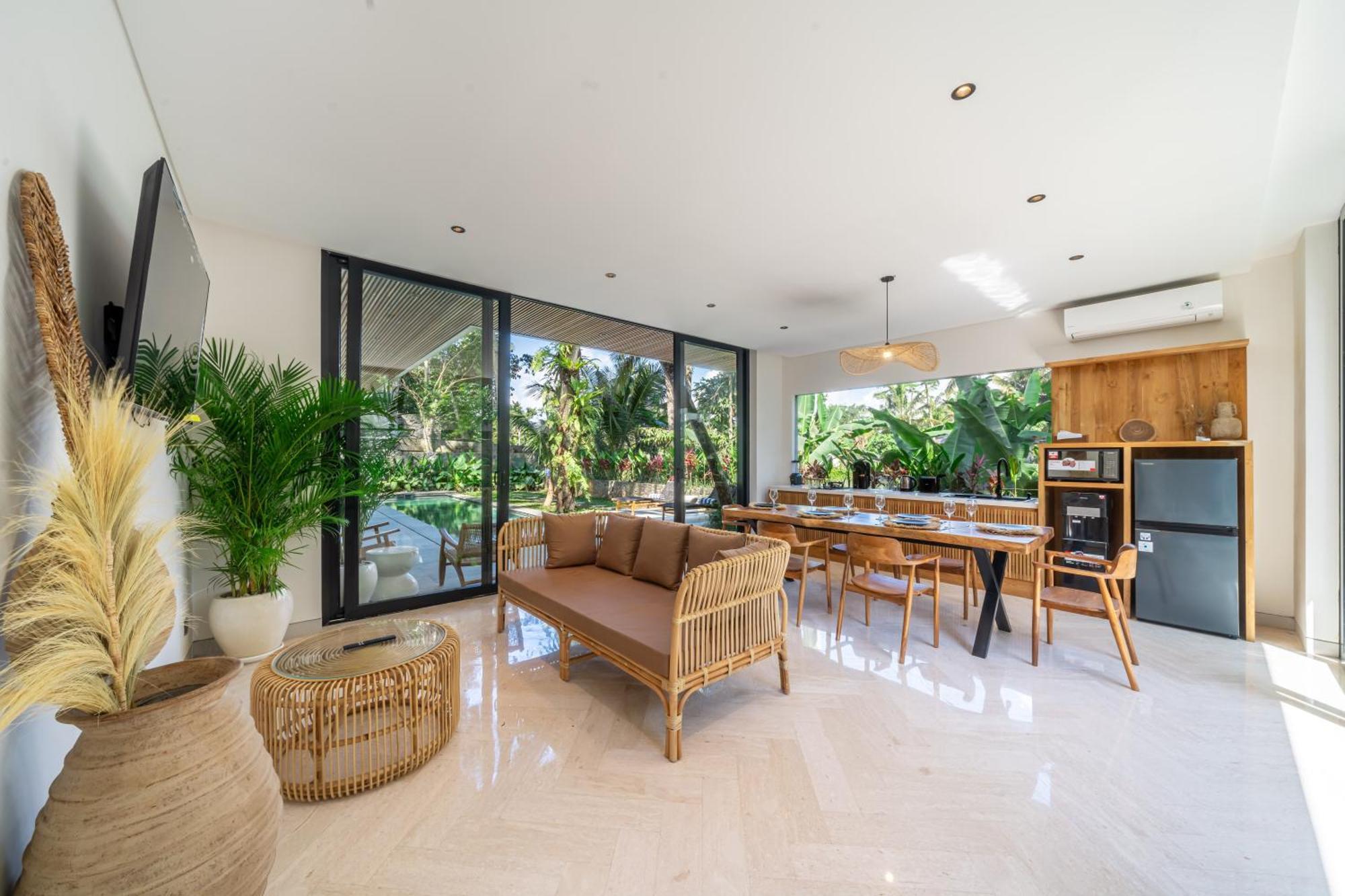 Luxury Unveiled - 3 Bedroom With Pool - Your Escape Villa *