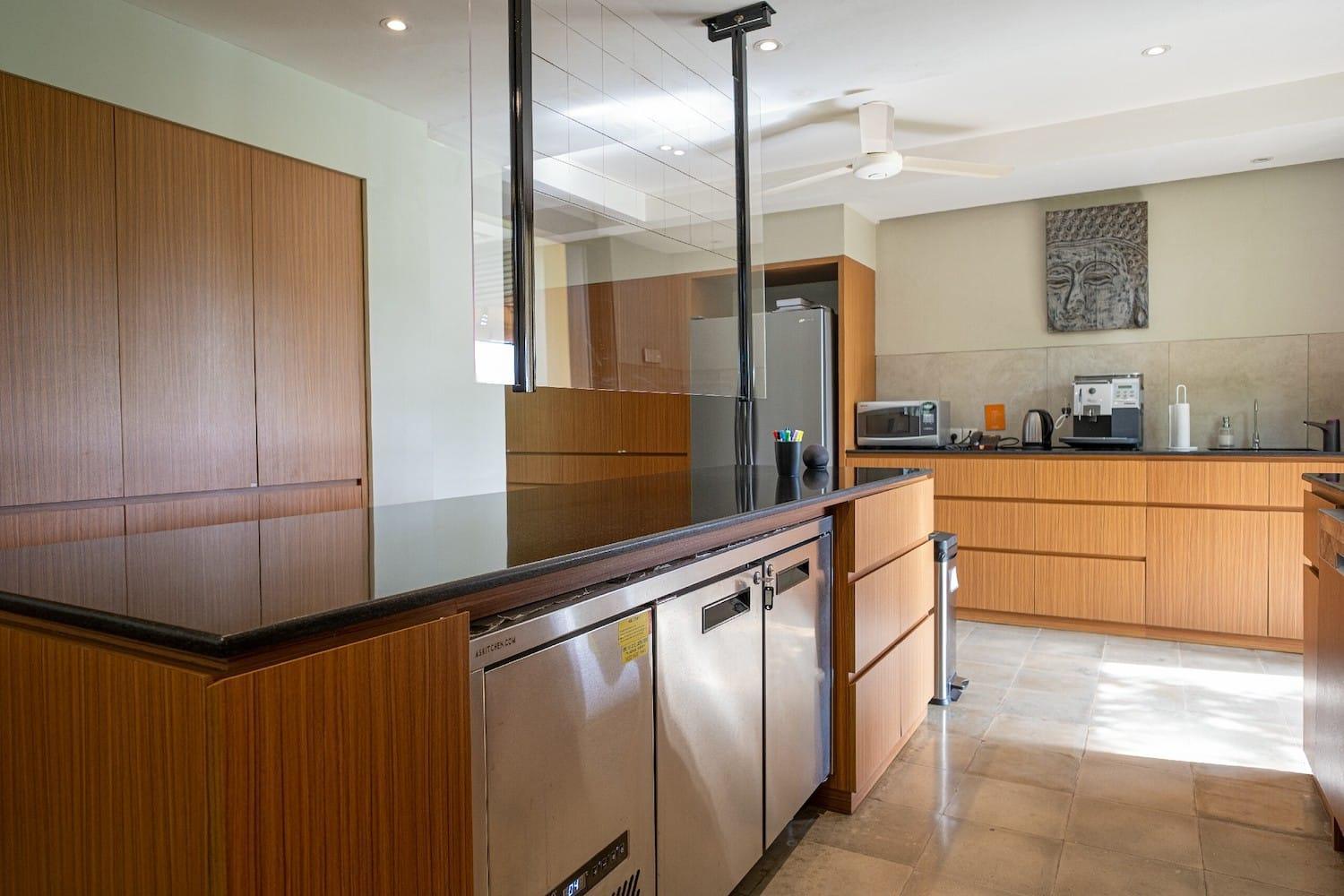 5 Bed Serenity In The Hills Of *