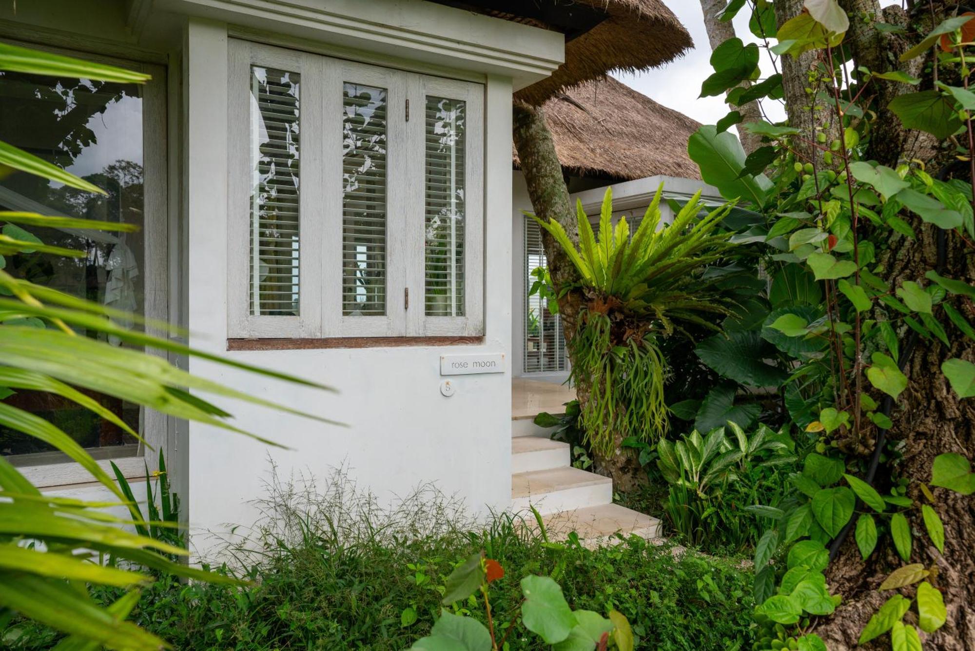 Fall In With Rose Moon * Ubud (Bali)