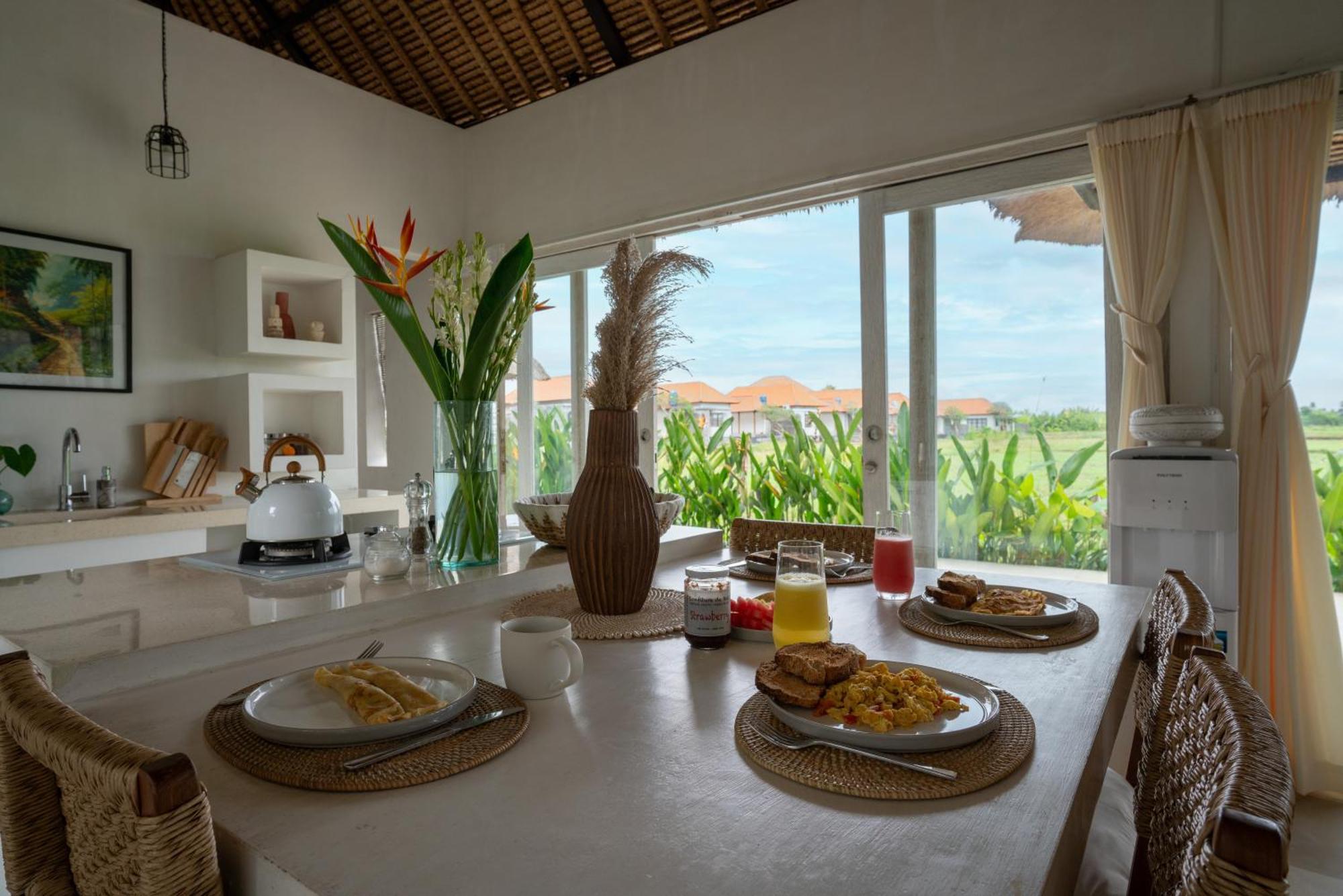 Fall In With Rose Moon Villa Ubud (Bali)