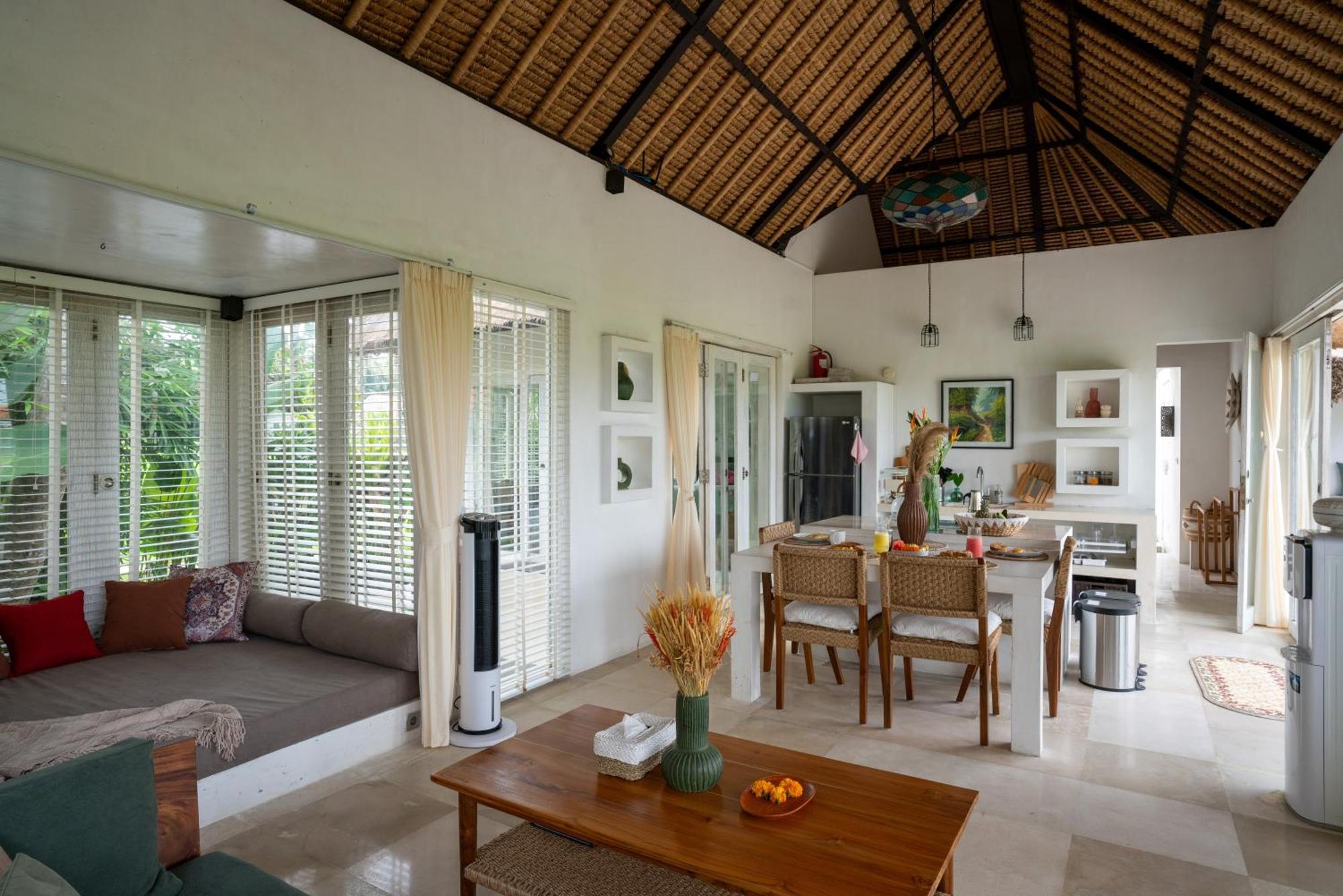 Fall In With Rose Moon Villa Ubud (Bali)