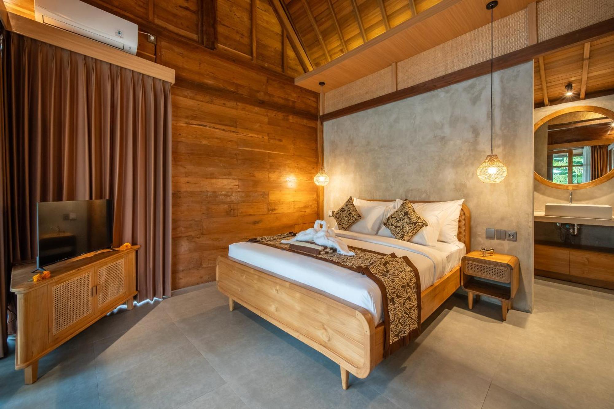 Kayu Retreat - Traditional Luxe In Calm Area Of Villa