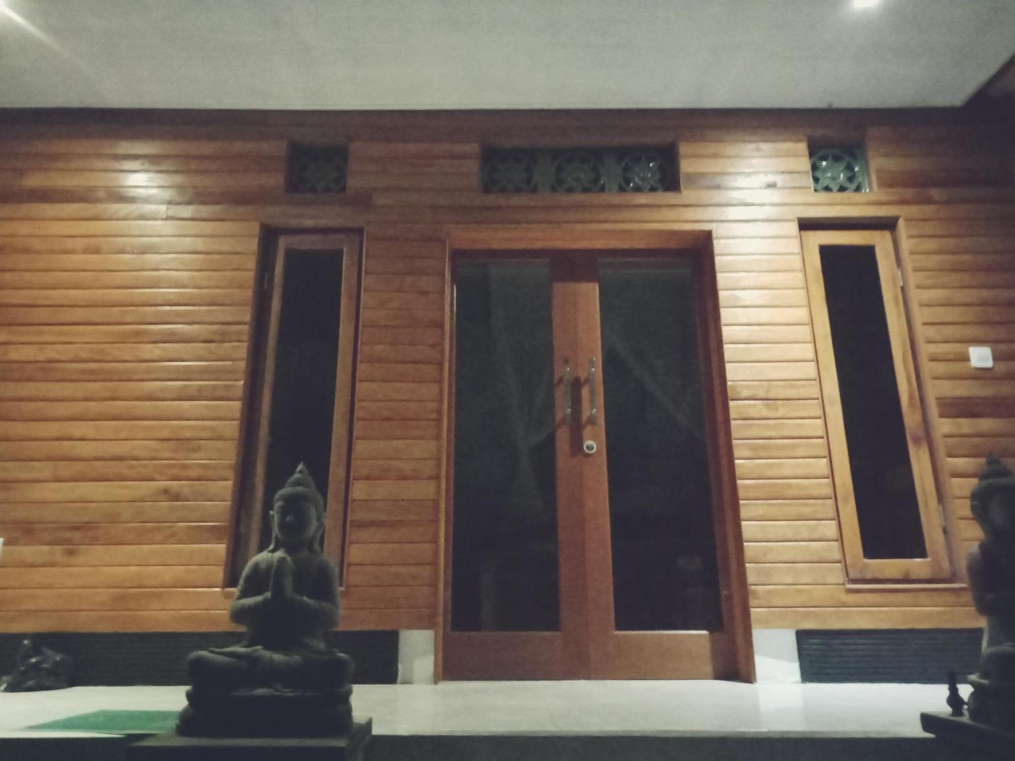 Shiva House Inn 3*