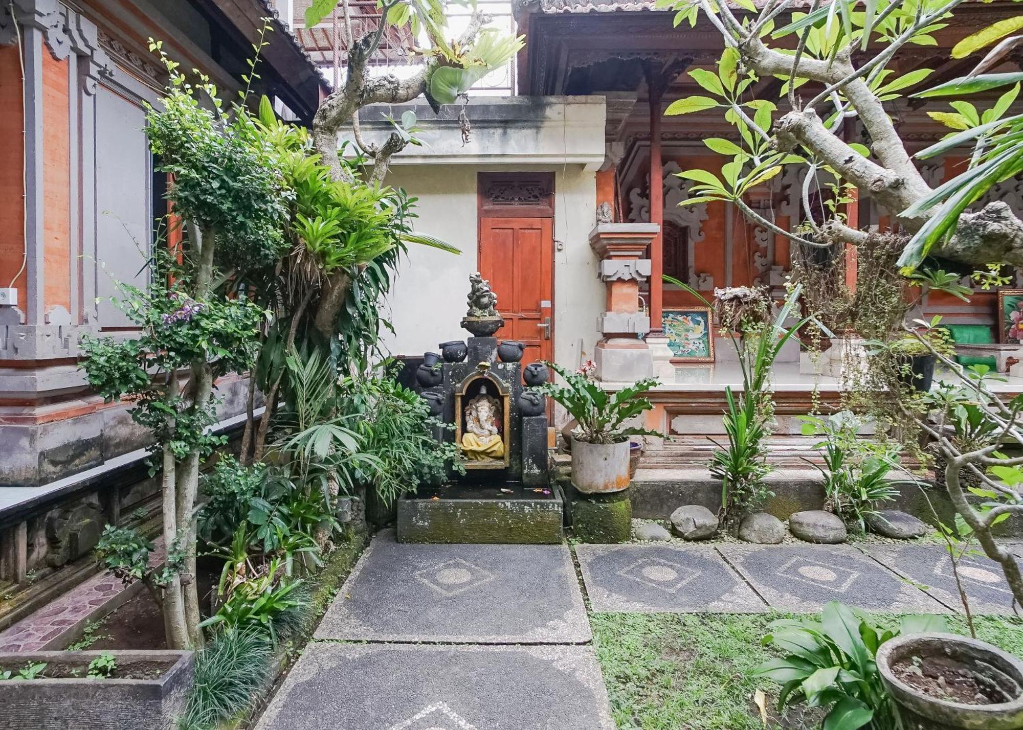 Rumah tetamu Aurora House