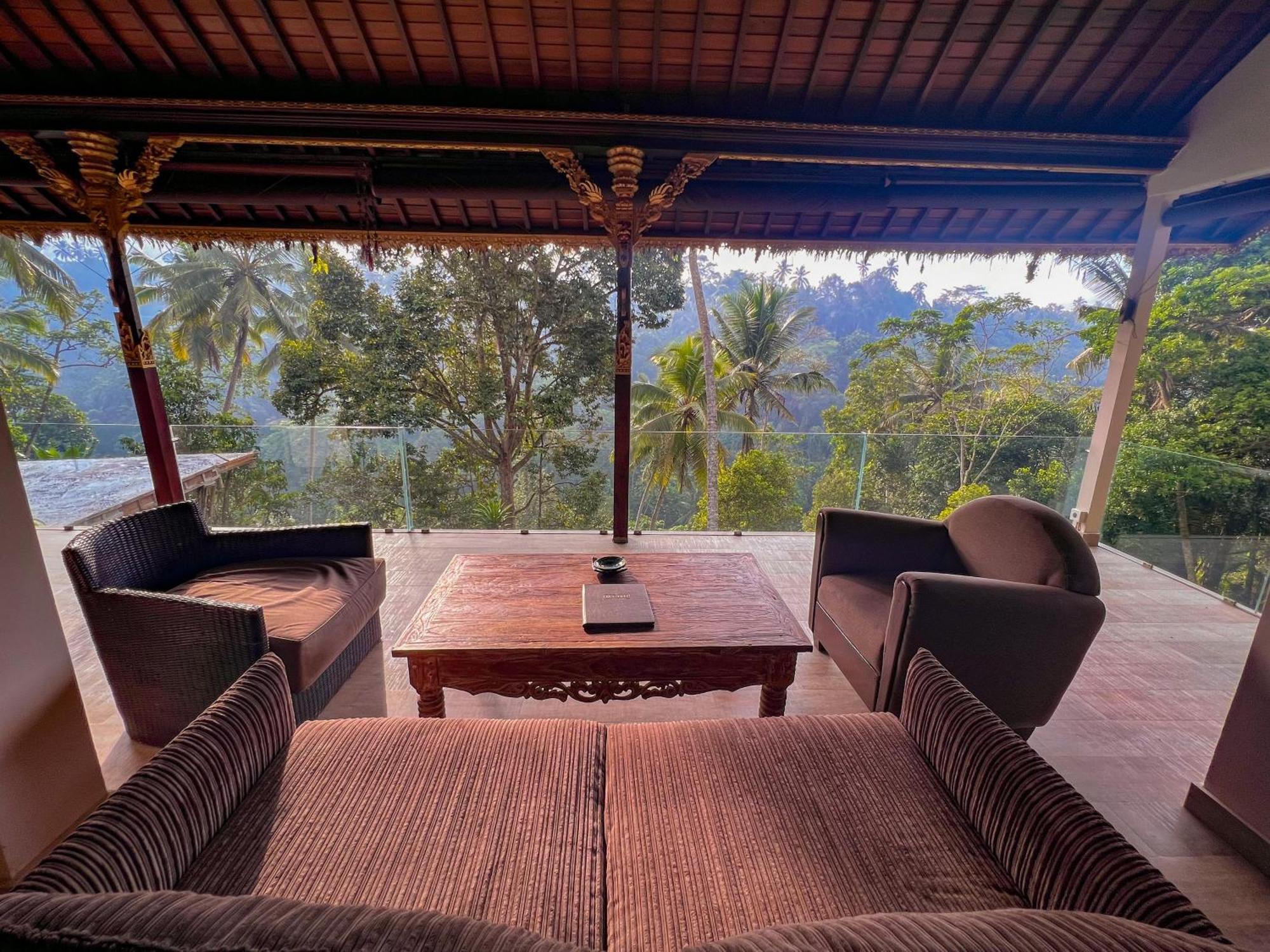 Made Punias Jungle Paradise Aparthotel *