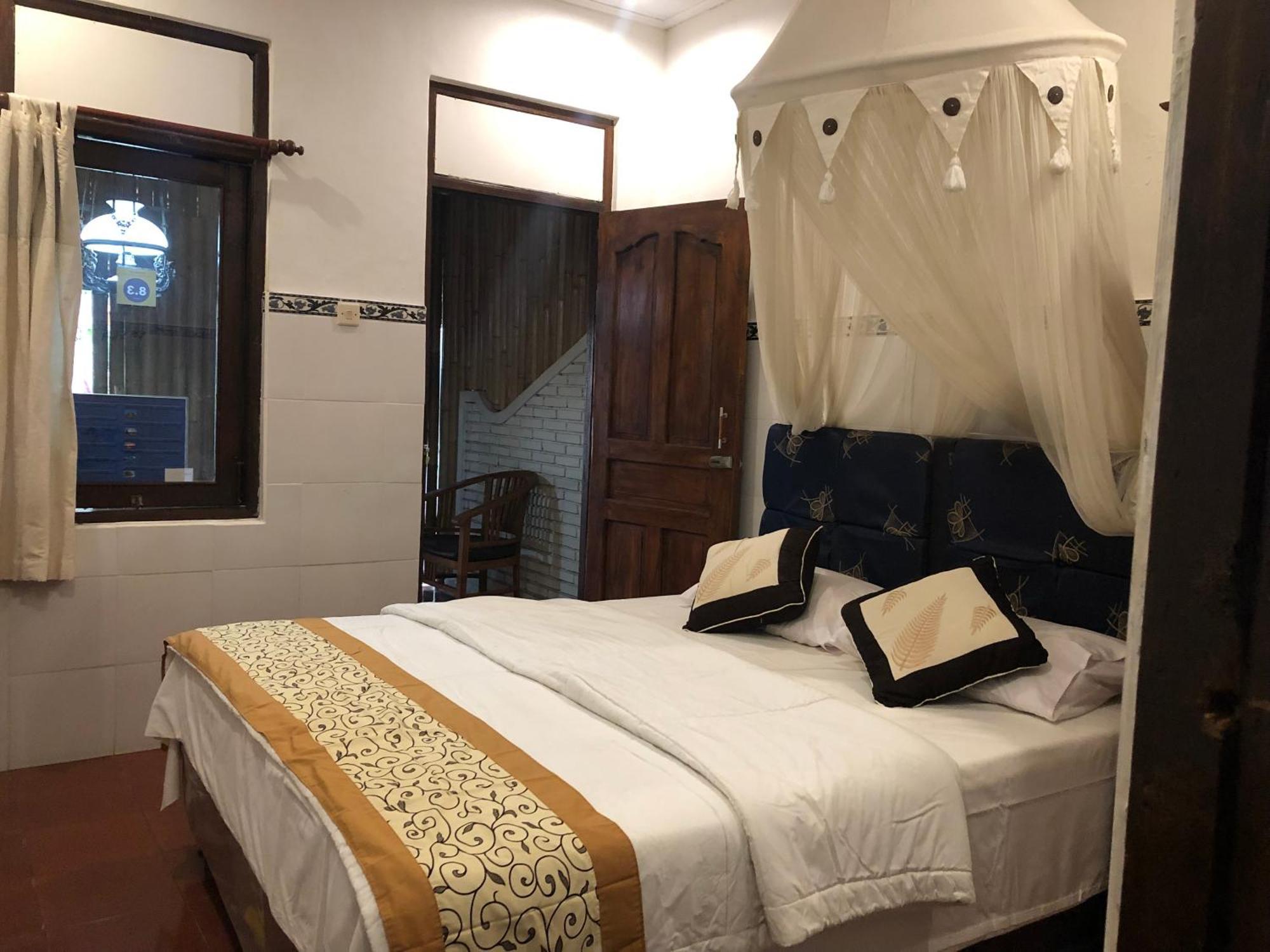 1bd In Family Compound1, 15 Minute Walk To Yoga Barn Privatunterkunft *