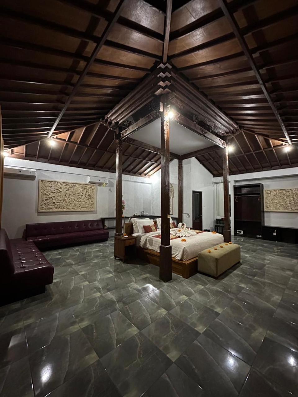 Herberg Kampoeng Joglo Abangan 3*