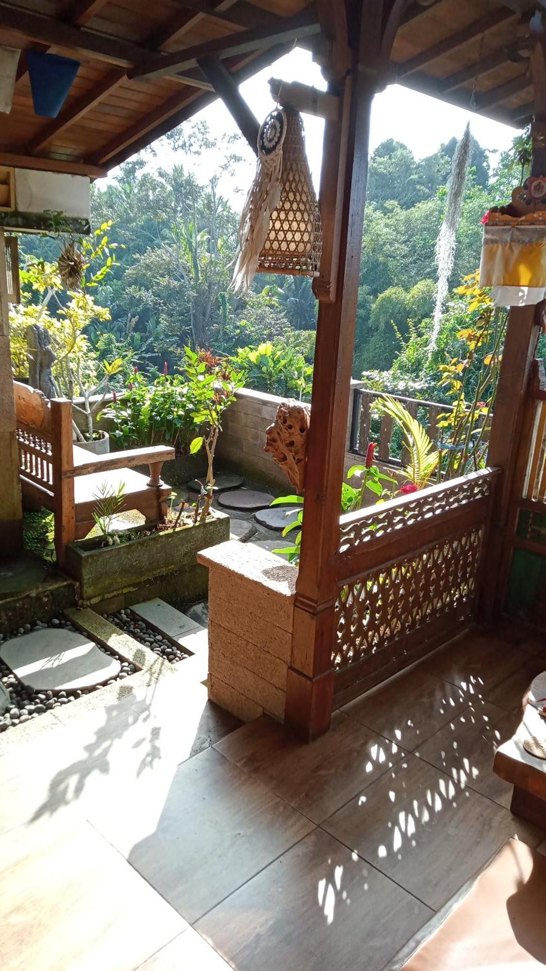 Joglo House Nagi Wisma tamu *