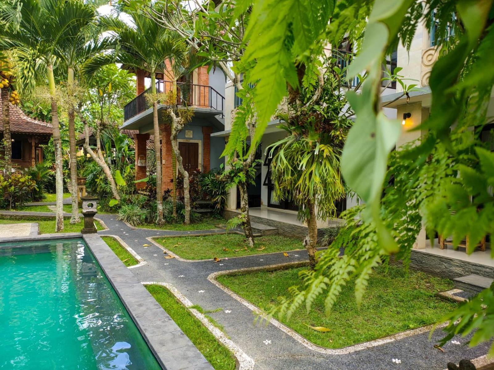 Puri Asri Hotel 4*