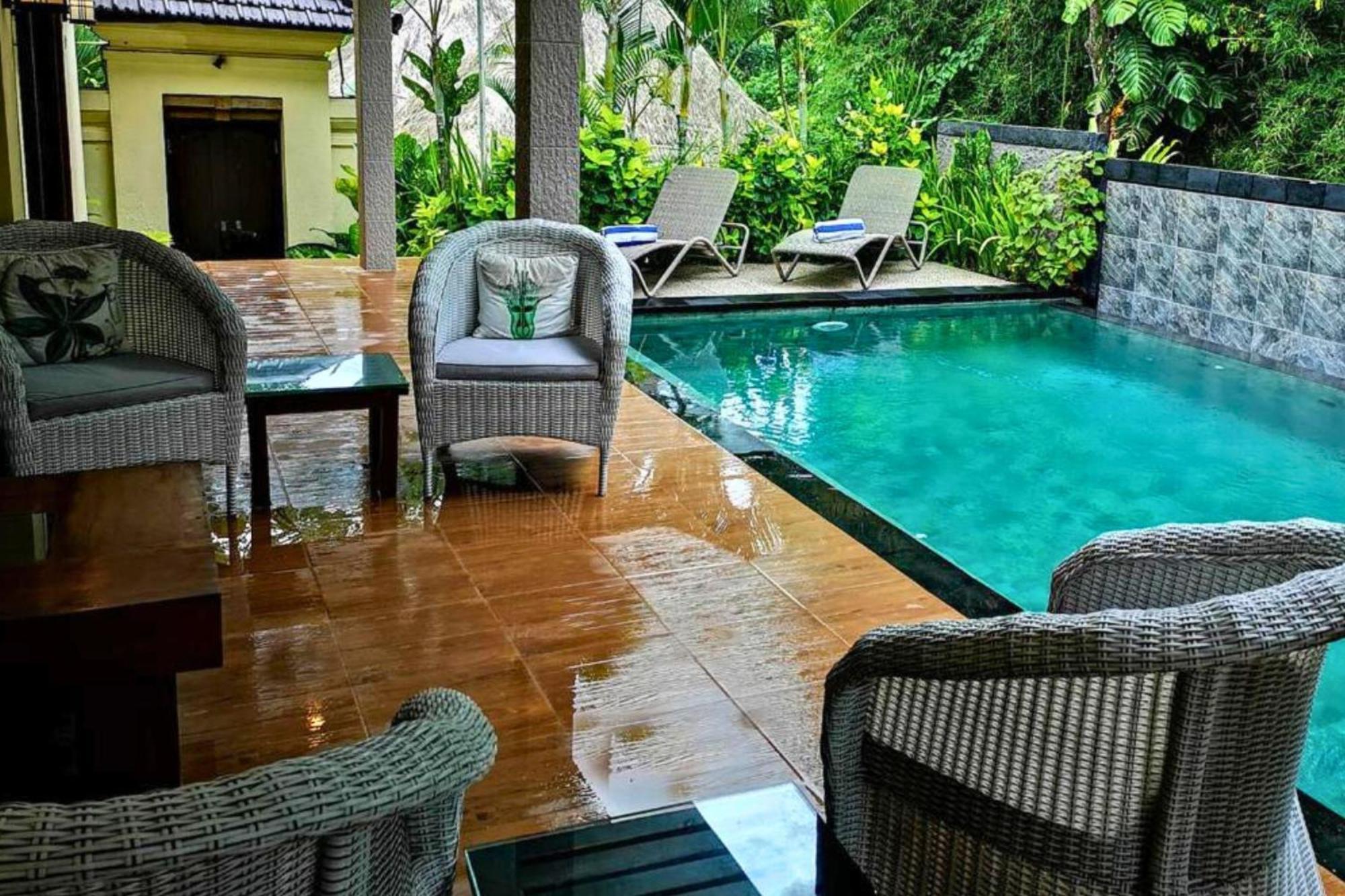 Entire 2 Bedroom Private Pool Zn97 *