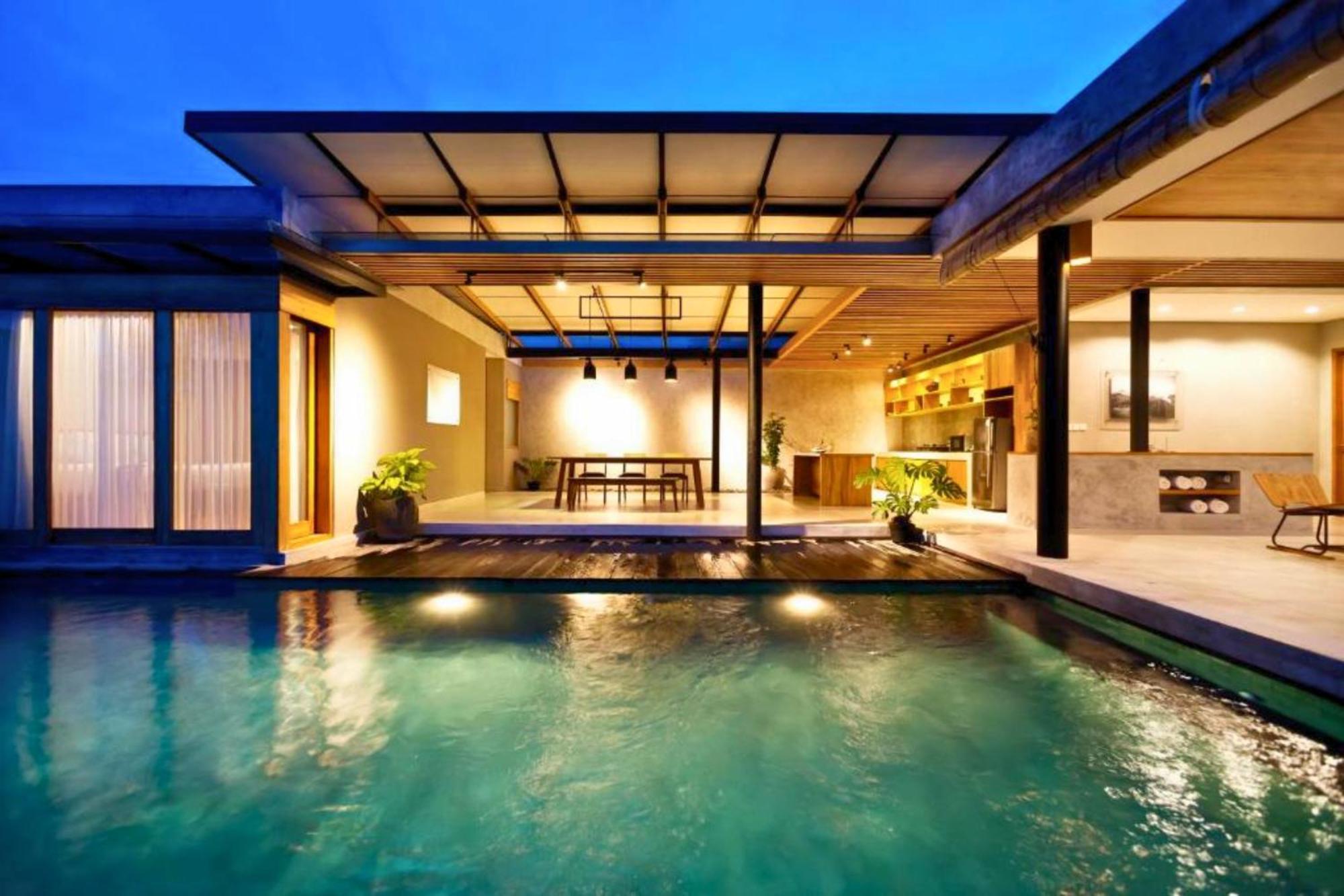 Villa Luxury 2 Bedroom Private Pool Zn100 *