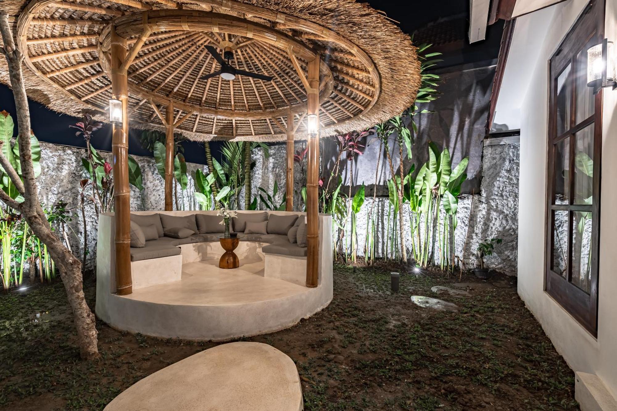Moonlight By Evdekimi * Ubud