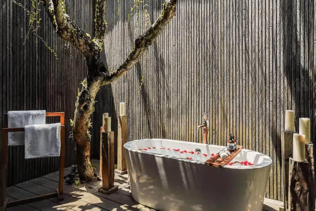Villa Dwa Chandra Full-service Luxury 4br & River