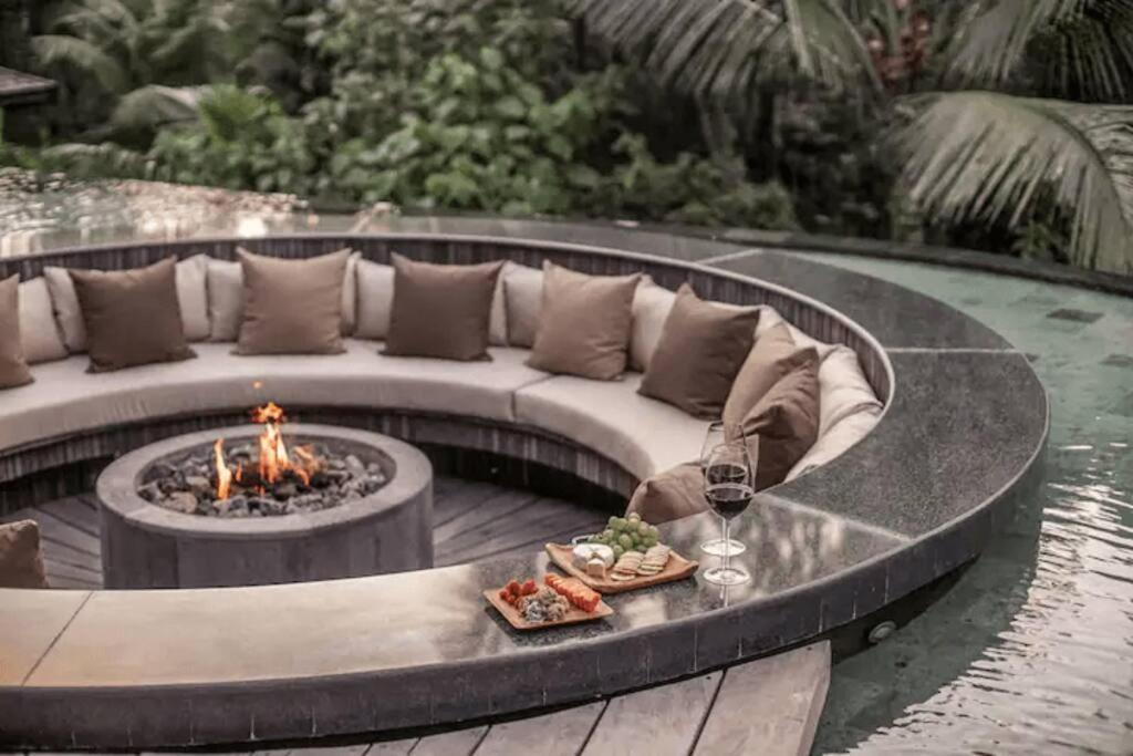 Dwa Chandra Full-service Luxury 4br & River Ubud (Bali)