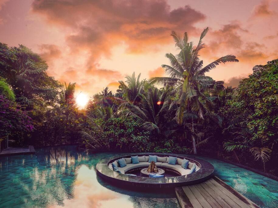 Dwa Chandra Full-service Luxury 4br & River Villa Ubud (Bali)