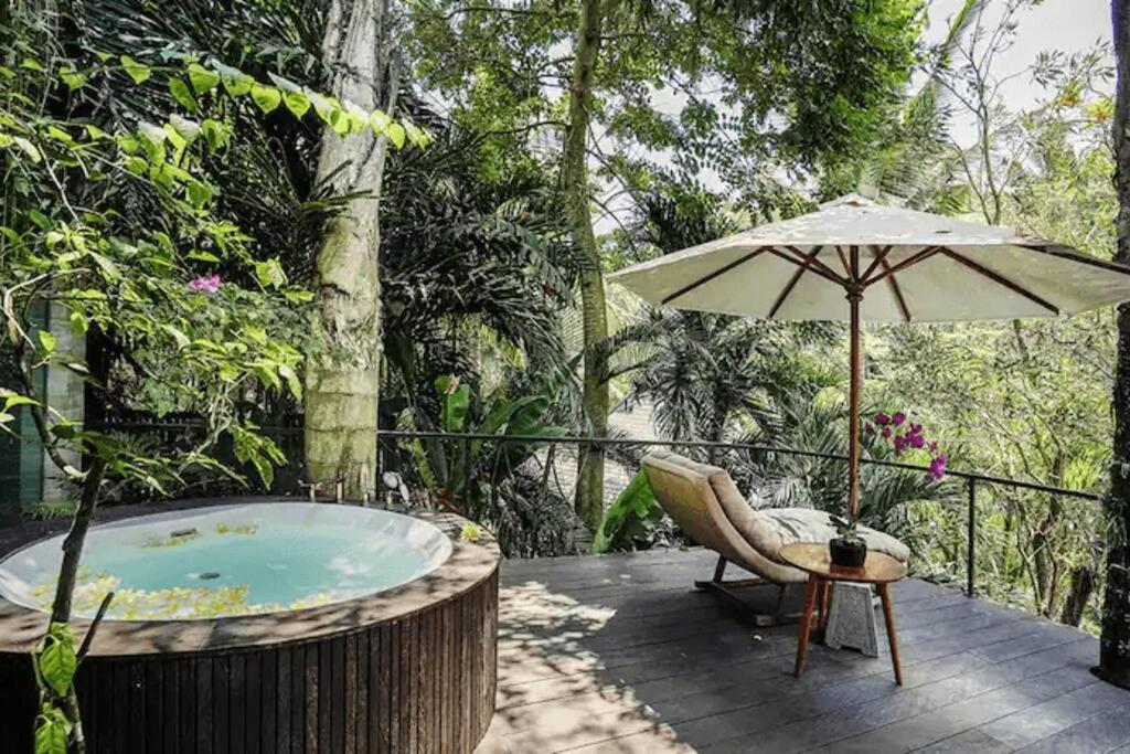 Dwa Chandra Full-service Luxury 4br & River Villa Ubud (Bali)
