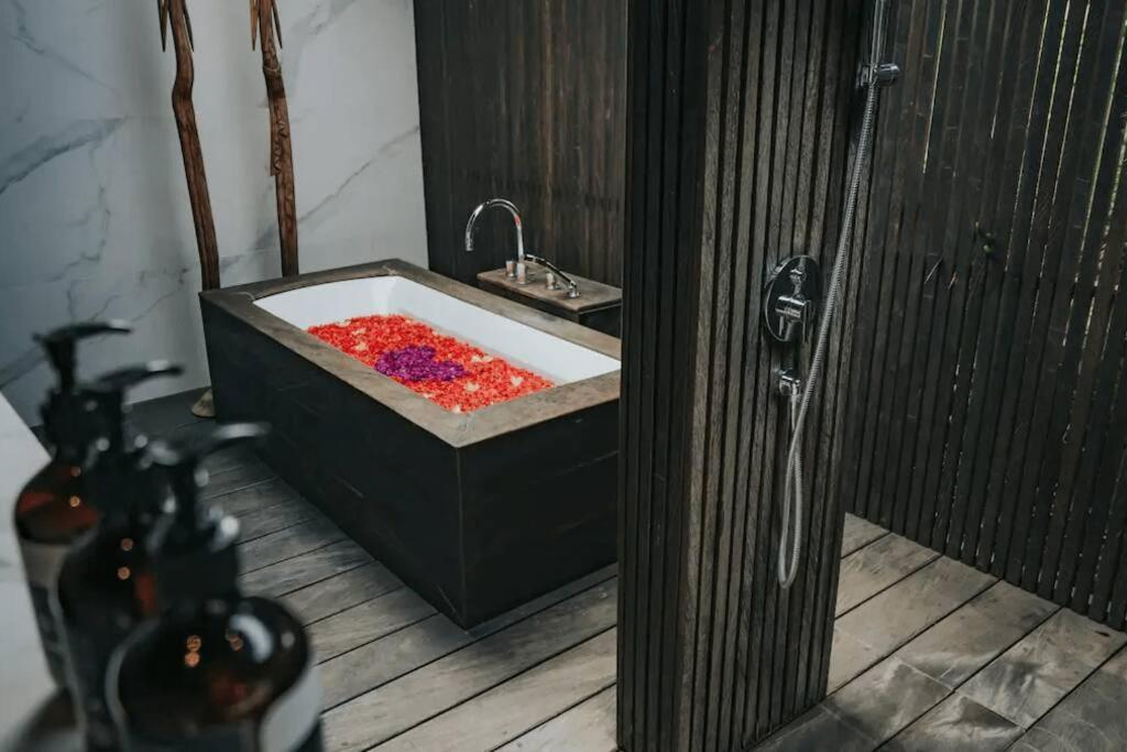 Dwa Chandra Full-service 5br In Nature Sanctuary * Ubud (Bali)