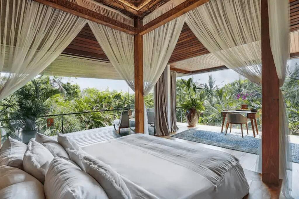 Dwa Chandra Full-service 5br In Nature Sanctuary Villa Ubud (Bali)