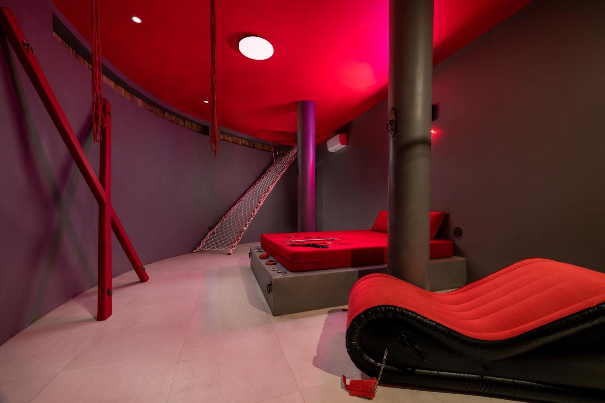 Clan Living - The Lovers Private Villa